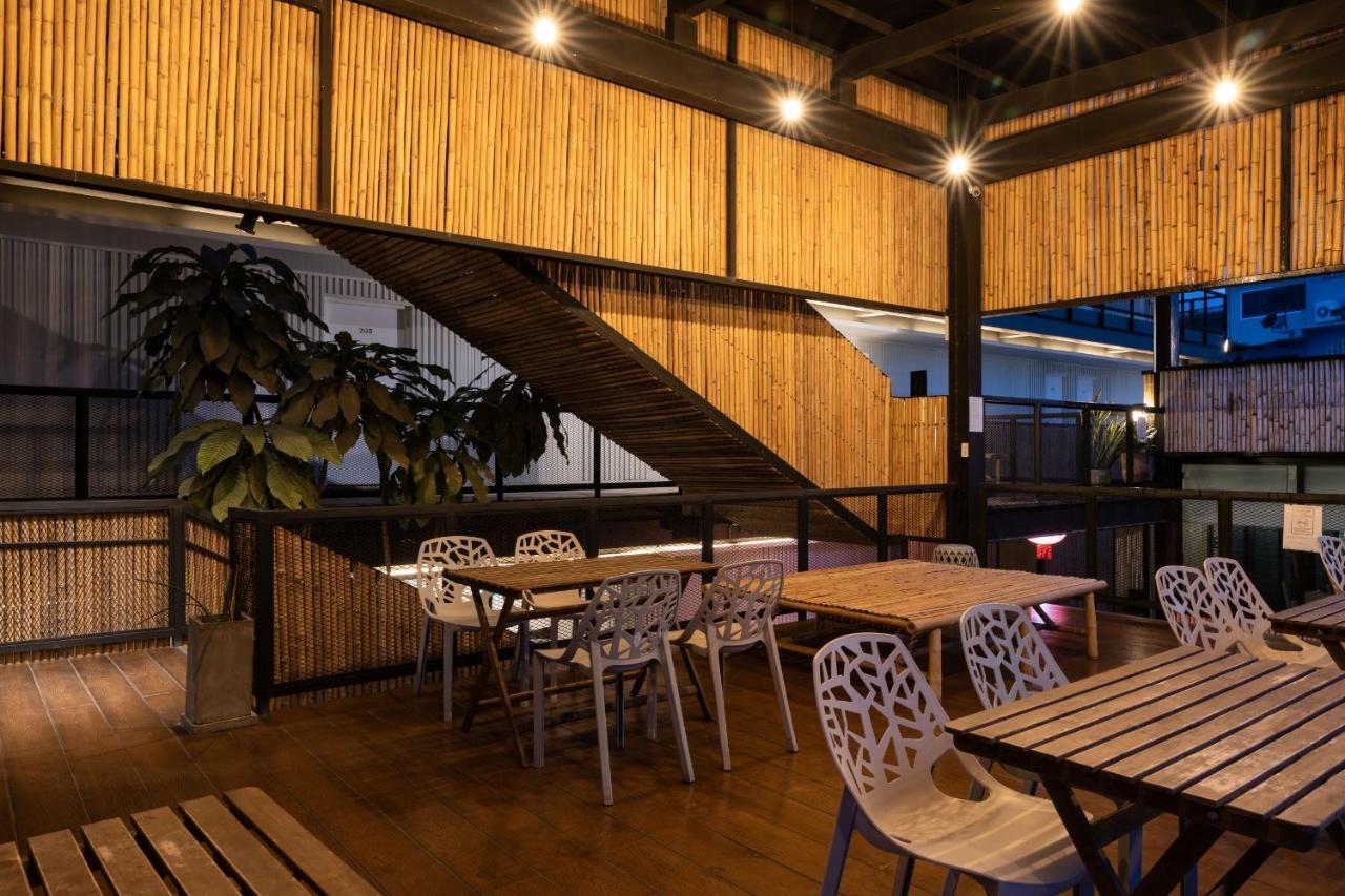 Pakchong Center Poshtel Hotel Kültér fotó