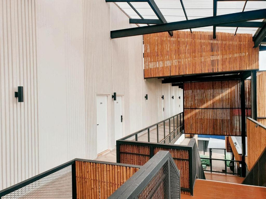 Pakchong Center Poshtel Hotel Kültér fotó